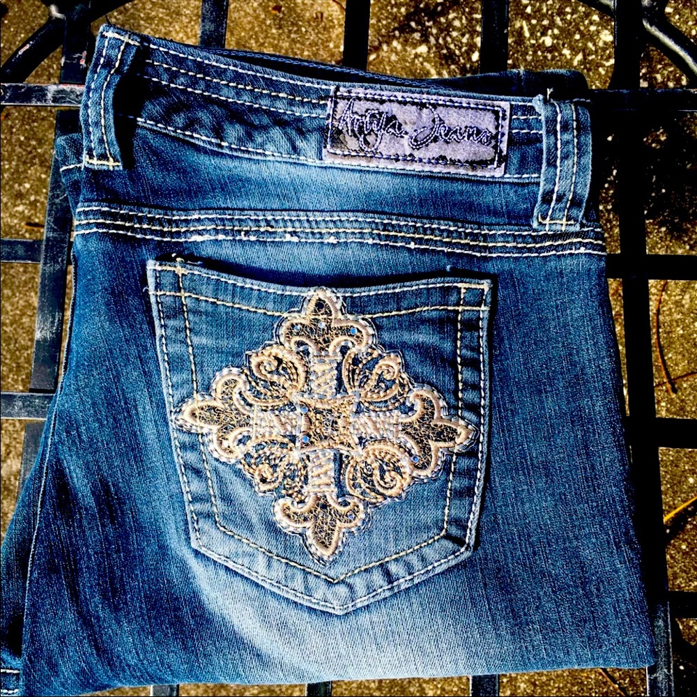 Ariya Jeans/Embellished Back Pockets/Size 30/Bootcut